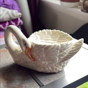 VTG Elegant White Swan Ceramic Dish